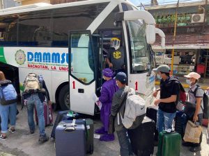 21 CA students arrive home from internship in Israel