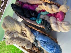 SRDI showcases silk, allied products